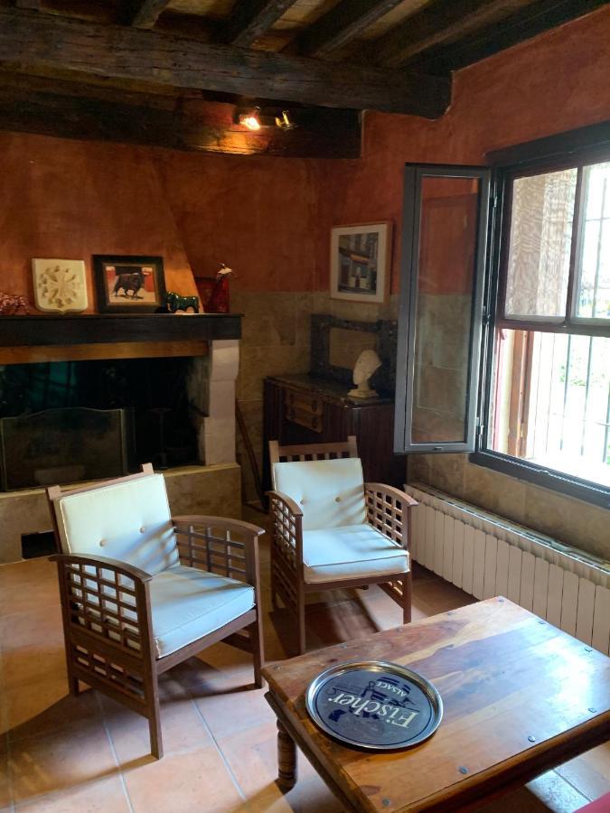 La Maison Sur La Place *