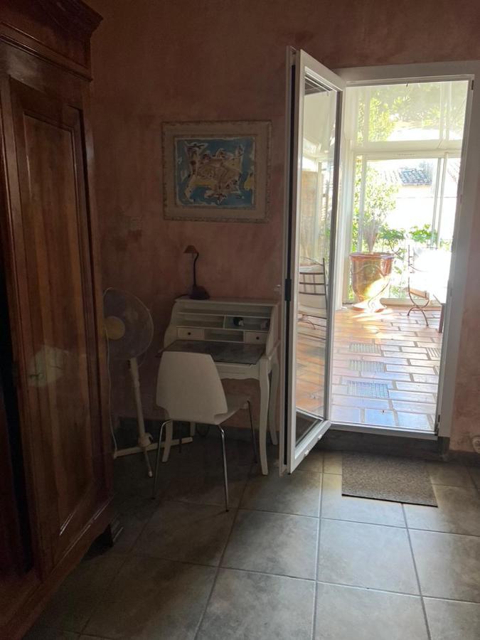 Ferienhaus La Maison Sur La Place Aigues-Mortes